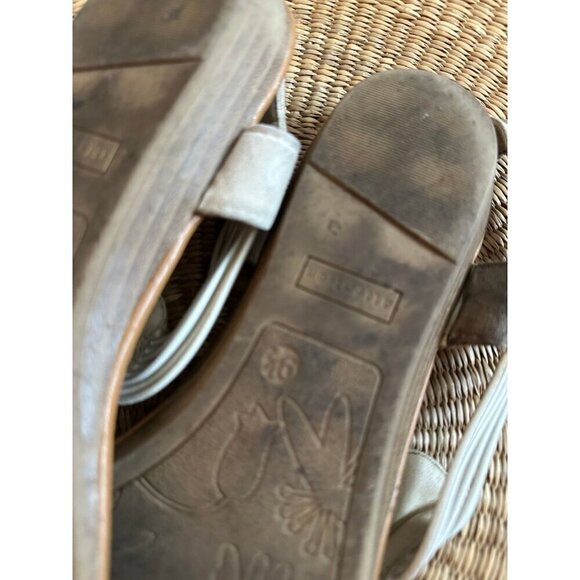 Attention women’s size 9.5 Sandals - Picture 7 of 7